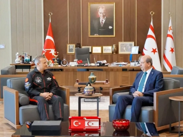 Президент Татар принял первого турецкого астронавта