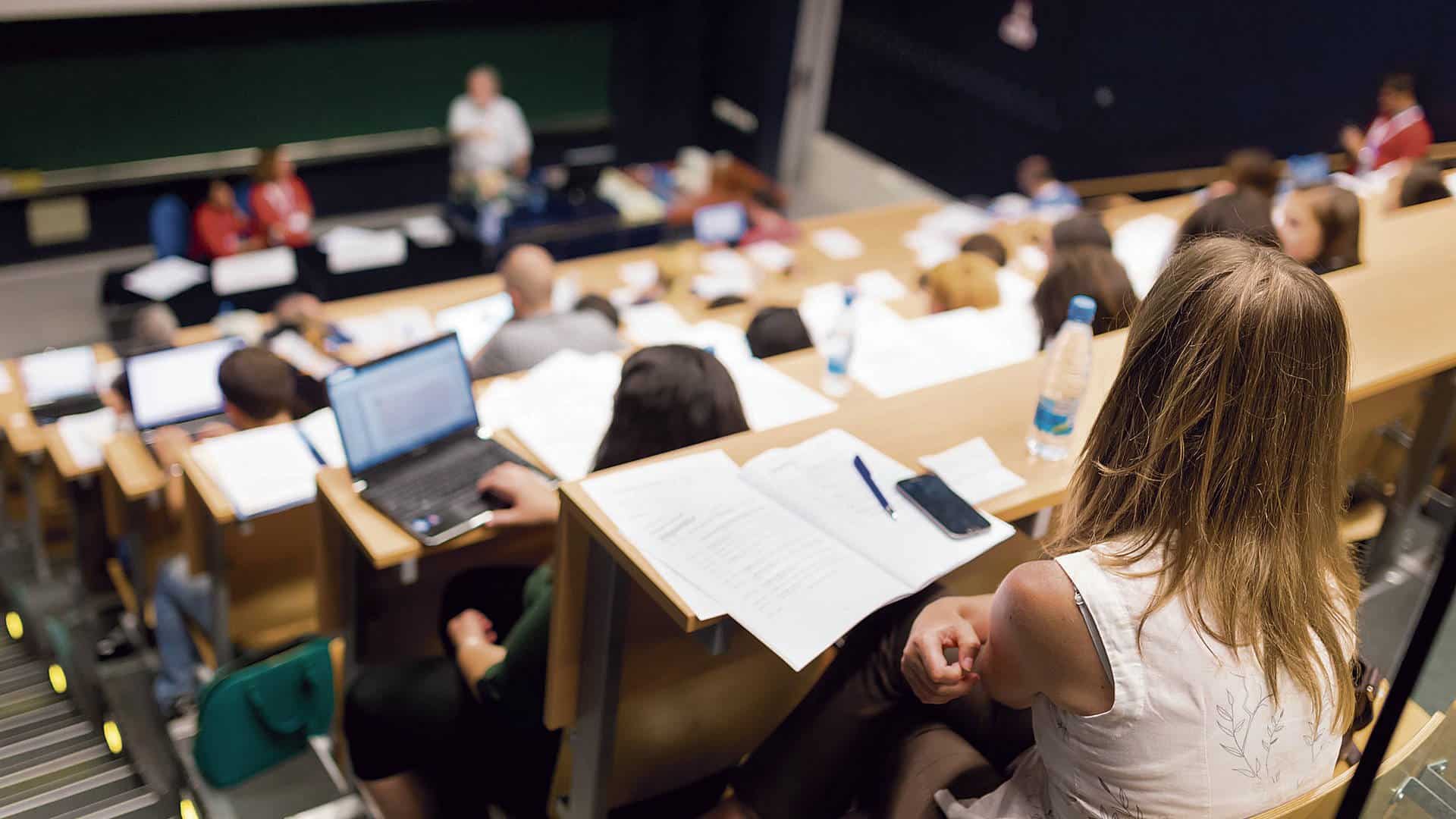 Начинается приём заявлений на получение стипендии Фонда Ведата Канера