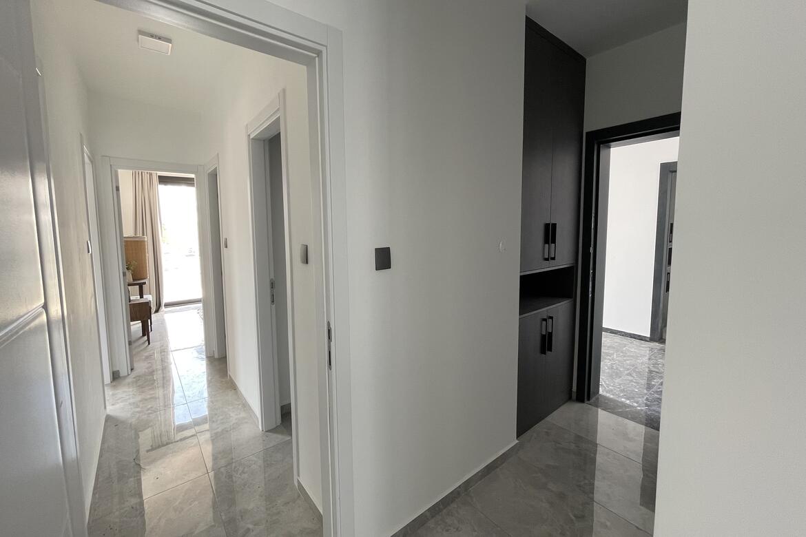 Апартаменты 3+1 рядом с прекрасными пляжами в Ени-Боазичи