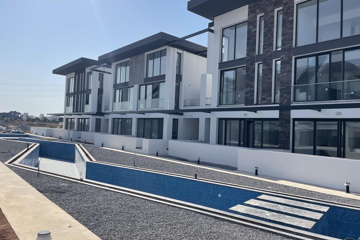 Апартаменты 3+1 рядом с прекрасными пляжами в Ени-Боазичи