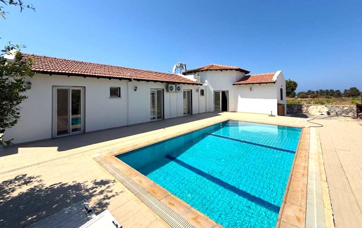 Бунгало в Лапте рядом с пляжем