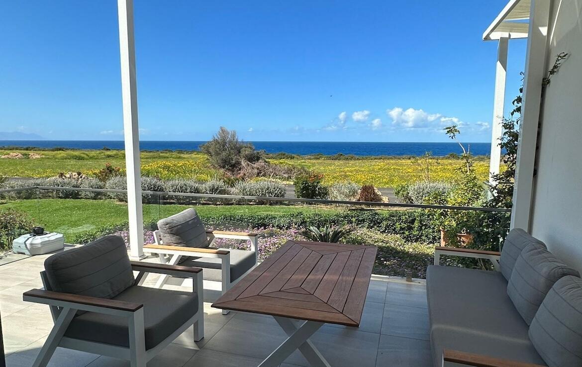 Апартаменты 2+1 на берегу моря в комплексе The Resort