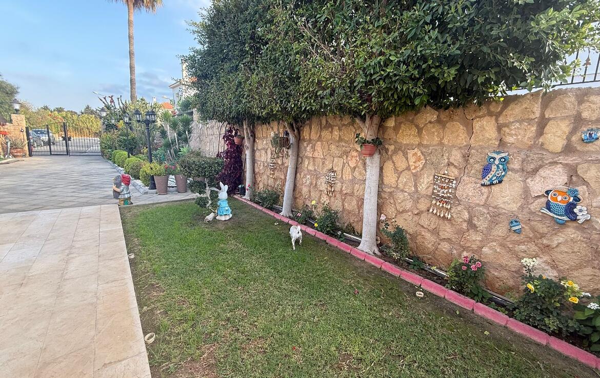 Невероятно красивое бунгало 3+2 в Каршияке