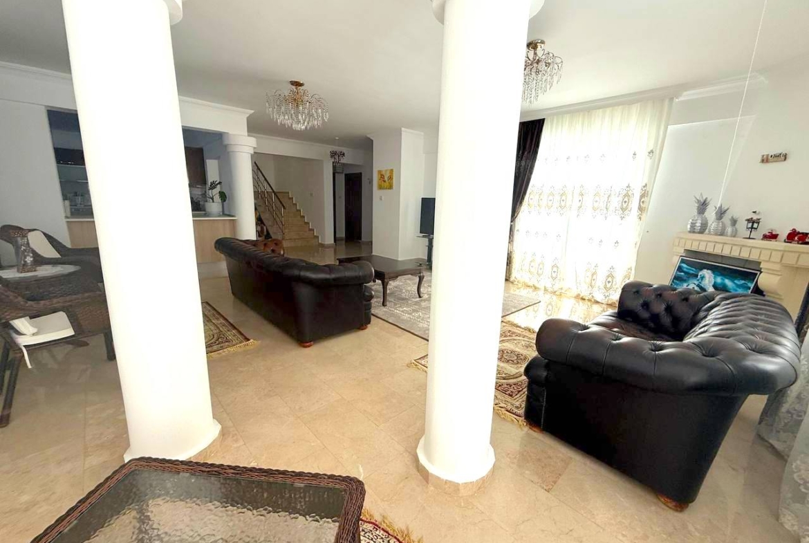 Аренда просторной виллы 4+1 в Алсанджаке