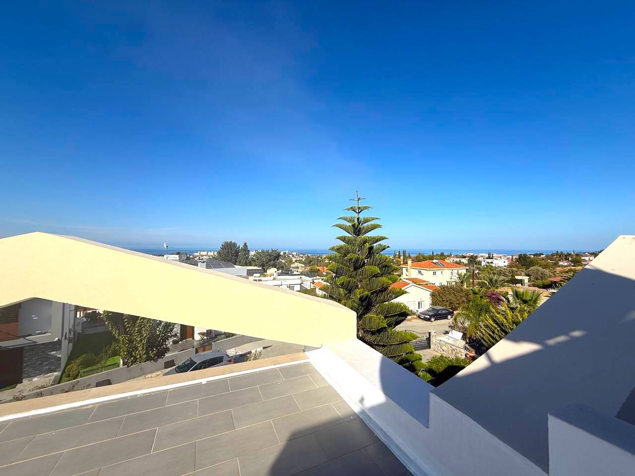 Аренда просторной виллы 4+1 в Алсанджаке