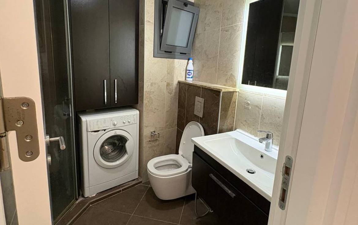 В аренду 2+1 в центре Гирне с мебелью