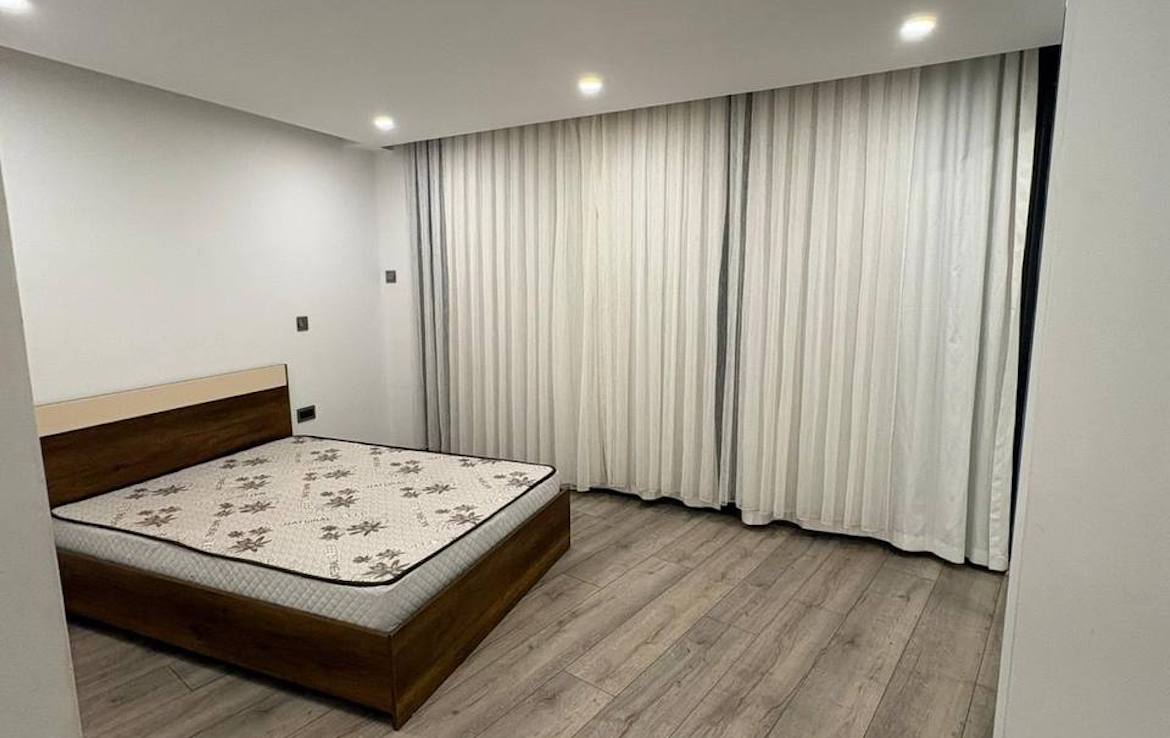 В аренду 2+1 в центре Гирне с мебелью